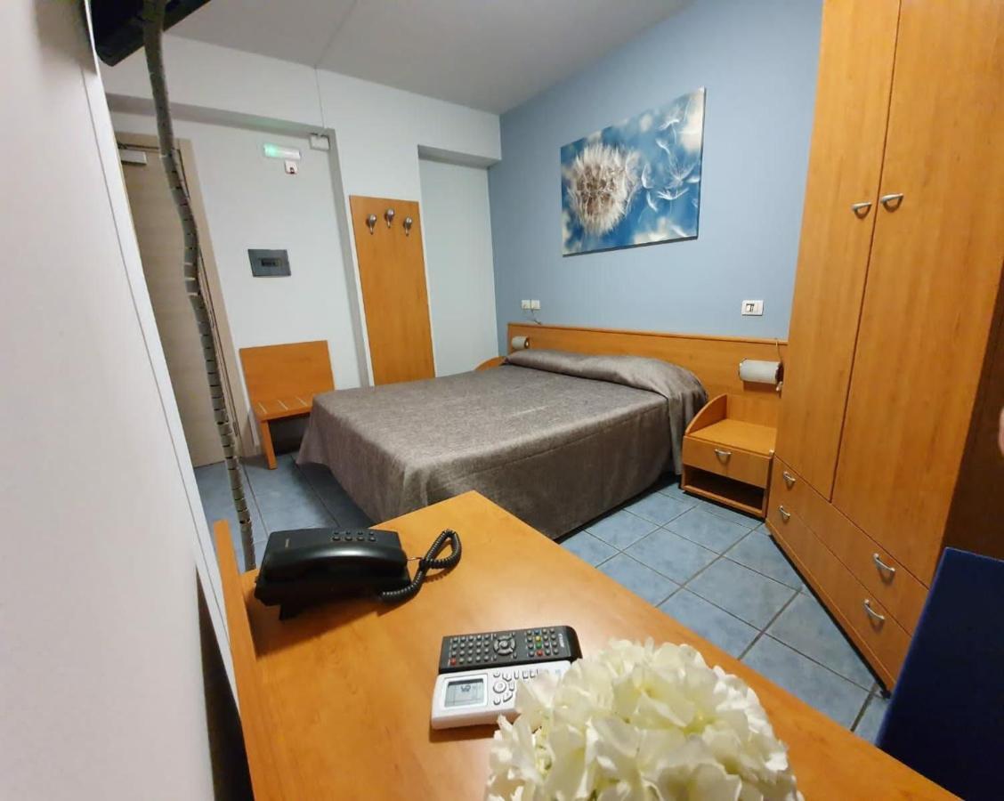 Hotel Casale Dei Greci 비안카빌라 외부 사진